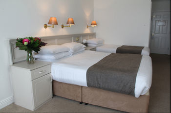 Bay View Hotel & Leisure Centre