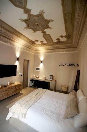 Hotel Casa Nostra Luxury Suites