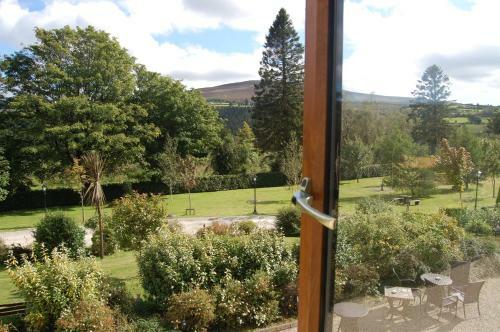 Trooperstown Woodlodge B&B