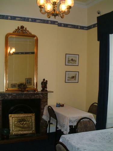 Bed & Breakfast Claremont House