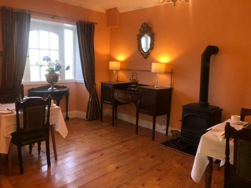 Hostal The Old Coach House