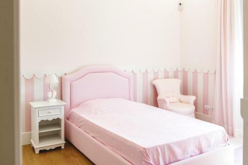 Pietra La Croce Villa Sleeps 8 With Pool And Air Con