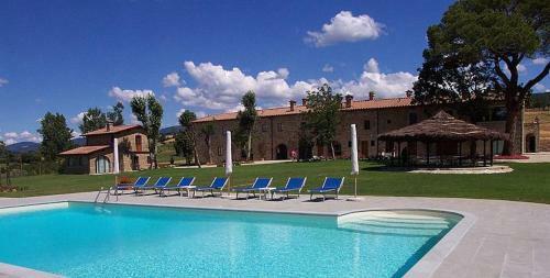 Ponte A Poppi Apartment Sleeps 6 With Pool