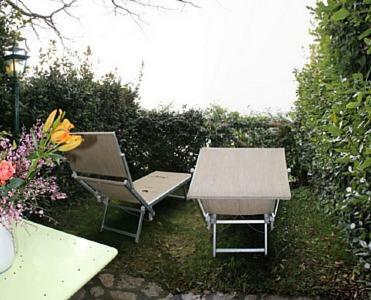 Nocelle Villa Sleeps 2 Air Con Wifi
