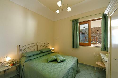 Positano Villa Sleeps 4 Pool Air Con Wifi