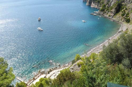 Positano Villa Sleeps 4 With Pool Air Con And Wifi