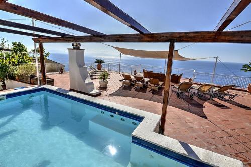 Praiano Villa Sleeps 11 Pool Air Con Wifi