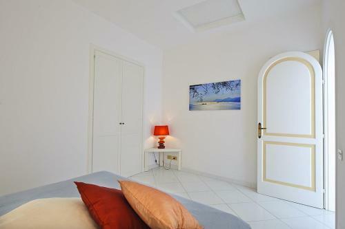 Praiano Villa Sleeps 2 Air Con Wifi