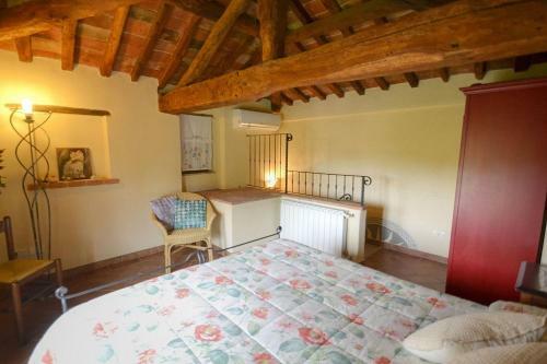 Pozzo Della Chiana Villa Sleeps 24 Pool Air Con