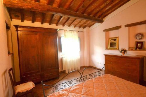 Pozzo Della Chiana Villa Sleeps 24 Pool Air Con
