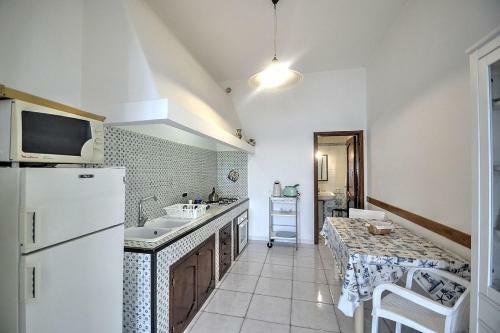 Praiano Apartment Sleeps 5 Air Con Wifi
