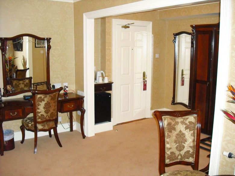 Finnstown Castle Hotel
