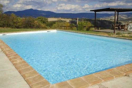 Radicofani Villa Sleeps 10 With Pool And Air Con