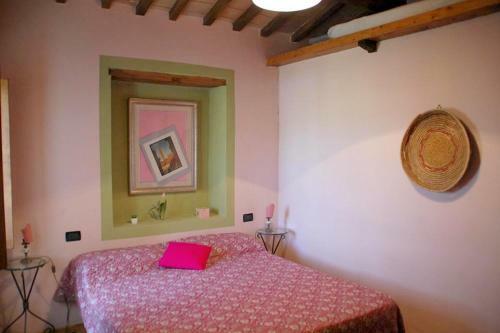 Radicofani Villa Sleeps 10 With Pool And Air Con