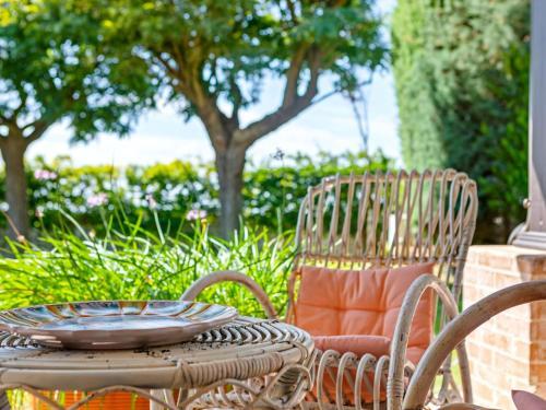 Garden-view Villa In Ragusa With Private Pool