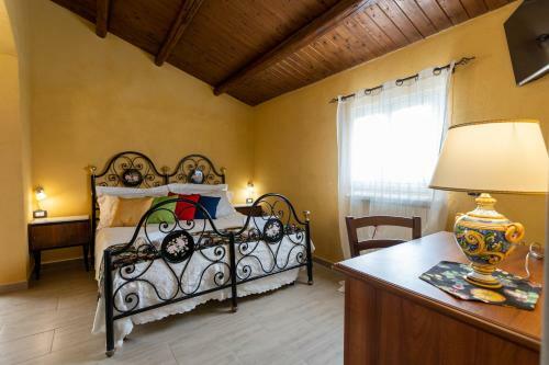 Hostal Ercole Di Cafeo Bed And Breakfast