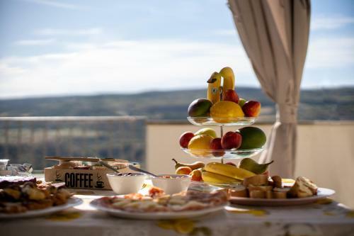 Hostal Ercole Di Cafeo Bed And Breakfast