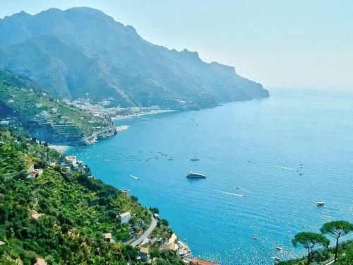 Ravello Villa Sleeps 2 Air Con Wifi