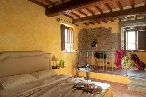 Rapale Villa Sleeps 18 Pool Wifi