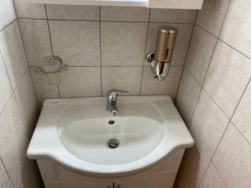 Charming 1-bed Apartment In Realmonte
