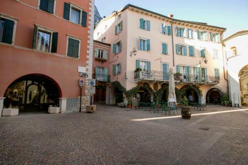 Lake View Historical Center Apartment