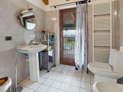 Secluded Apartment In Romagnano Sesia With Balcony
