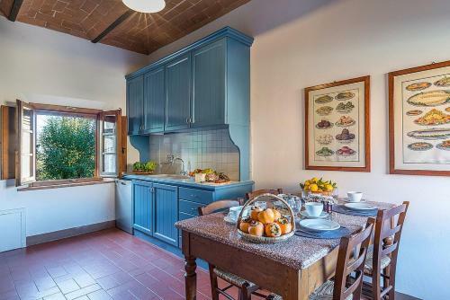 Campana Villa Sleeps 4 Pool Wifi