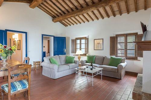 Campana Villa Sleeps 3 Pool Wifi