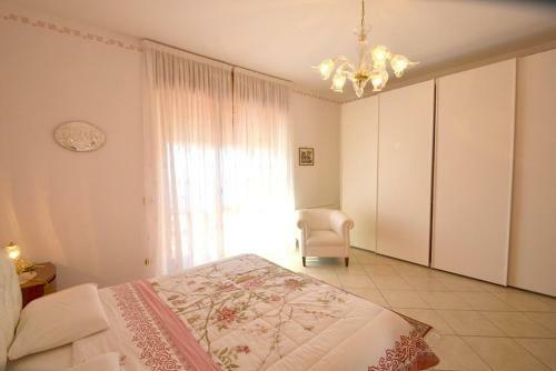 Santa Maria Villa Sleeps 8 Pool Air Con Wifi