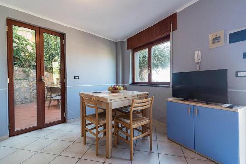 Santa Maria Villa Sleeps 6 Air Con Wifi