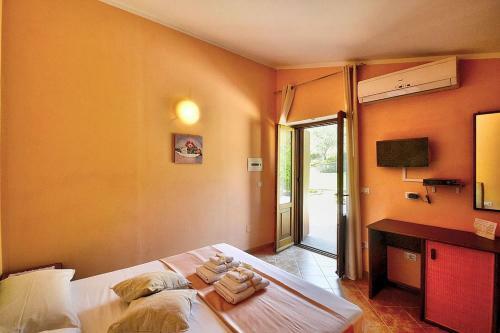 Alano Villa Sleeps 11 Air Con Wifi