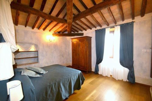Ellerone Villa Sleeps 24 Pool Air Con Wifi