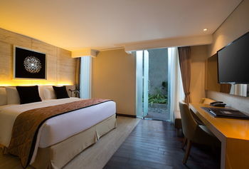 Hotel Golden Tulip Devins Seminyak
