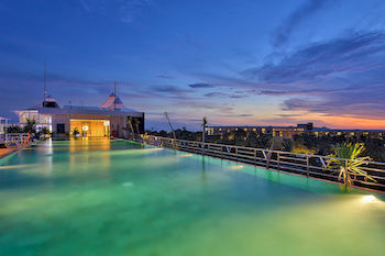 Hotel Golden Tulip Devins Seminyak