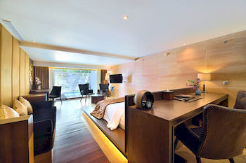Hotel Golden Tulip Devins Seminyak