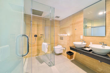 Hotel Golden Tulip Devins Seminyak