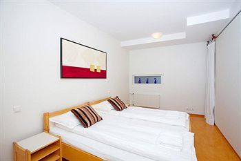 Aparthotel Golden Circle Apartments