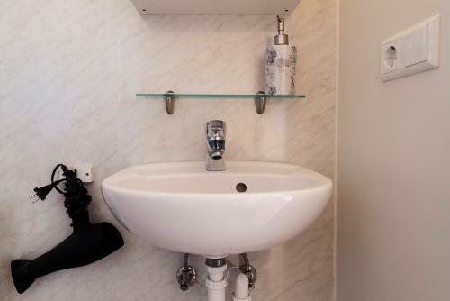 Hostal Guesthouse Brekka
