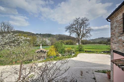 Zona Artigianale Callarella Villa Sleeps 6 Pool