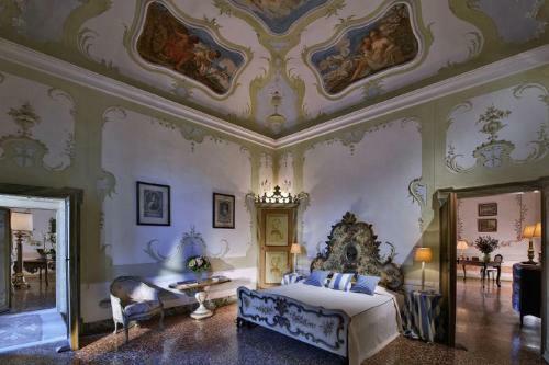 Pralungo Villa Sleeps 12 Air Con