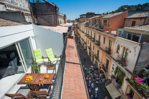 Taormina Apartment Sleeps 5 Air Con Wifi