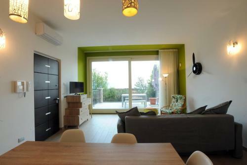 Three-room Apartment Groppello - Green With Large Lake View Terrace