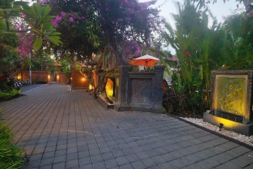 Hostal Tirta Ening Agung Hotel