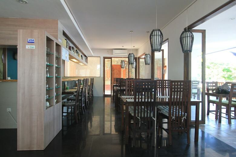 Hotel Alit Beach Resort And Villas