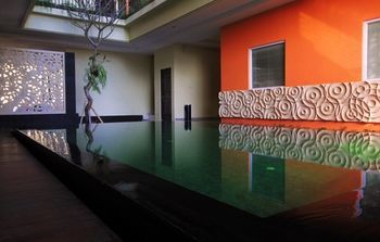 Hotel The Agung Residence