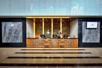 Oak Tree Emerald Hotel Semarang