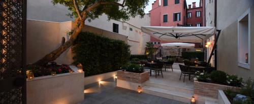 Santa Croce Boutique Hotel