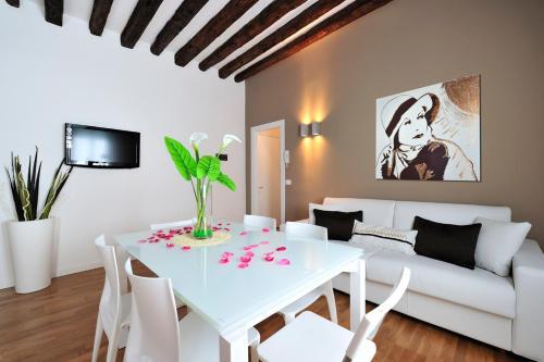 Rialto Apartment Sleeps 6 Air Con Wifi
