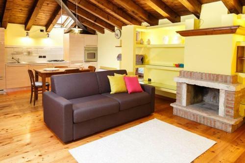 Apartamento Mansarda Al Borgo