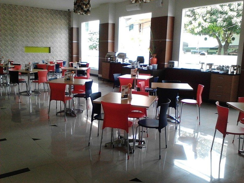 Hotel Tiatira Kencana Makassar